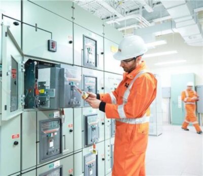 ABB Tmax XT Лицевая панель мотор-привода Isomax S6-S7 с рукояткой взвода пружины