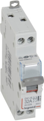 DX3 IS Рубильник 2P 32A Legrand 406434
