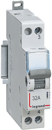 CX3 Переключатель 1ПК со ср.точкой 32A Legrand 412902