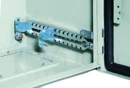 4 РЕГУЛИРУЕМЫЕ ПО ДЛИНЕ ШИНЫ 300ММ S3D Schneider Electric NSYSDCR300