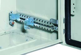 4 РЕГУЛИРУЕМЫЕ ПО ДЛИНЕ ШИНЫ 300ММ S3D Schneider Electric NSYSDCR300