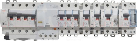 Автоматический выключатель 4 полюса, 32А, C, 16 кА Legrand 409339